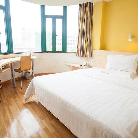 7Days Inn Sanya Phoenix Island Саня Екстериор снимка
